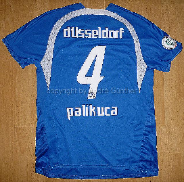 P1070803.JPG - 2007-08 Boot #4 Palikuca - Sondertrikot Spieltagstrikot gegen Bayern München
